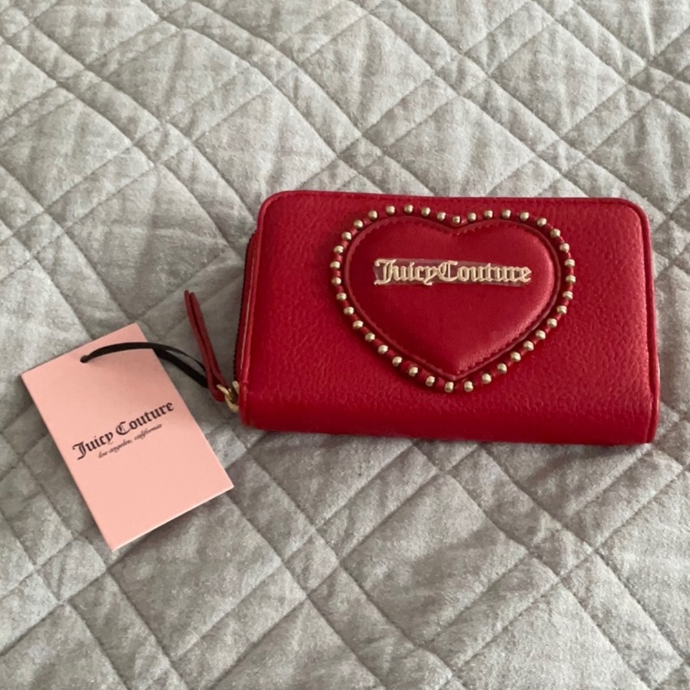 NWT Love Never Dies Juicy Couture Wallet.